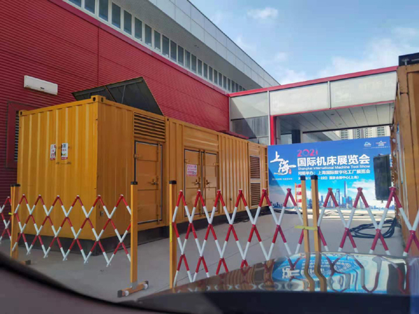 金山出租发电机-柴油发电机和汽油发电机哪个更好一些?