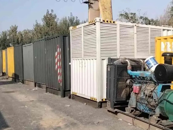 金山200KW柴油发电机机组每小时油耗是多少？